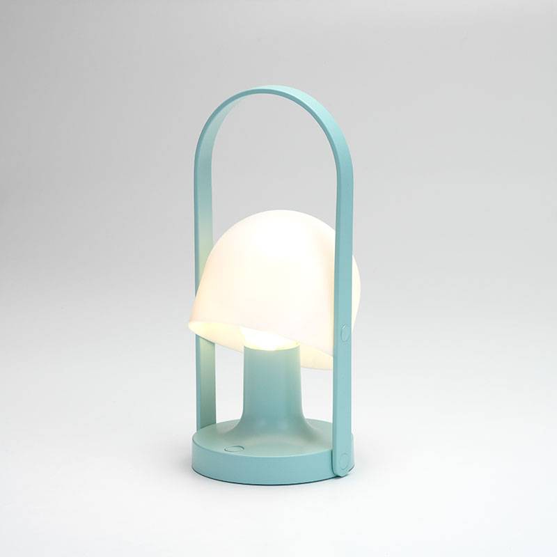 Follow Me Light Blue Transportabel Bordlampe - Marset